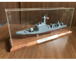 TCG KILIÇ  P330  maketi   38 cm