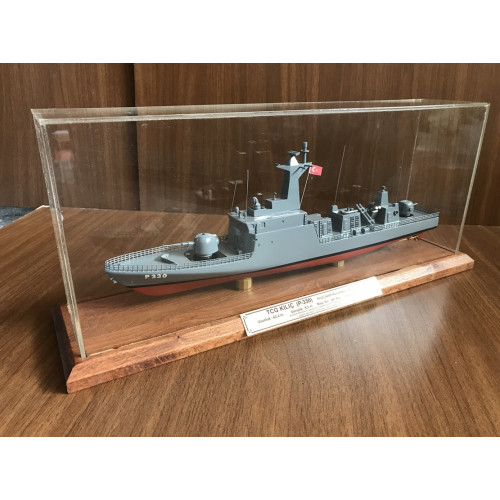 TCG KILIÇ  P330  maketi   38 cm