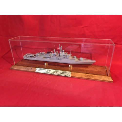 TCG YILDIRIM   F243  maketi (35 cm)