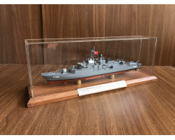 TCG BARBAROS  F244   maketi     34 cm