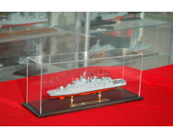 TCG ORUÇREİS  F245  ( Eski ) maketi   35 cm